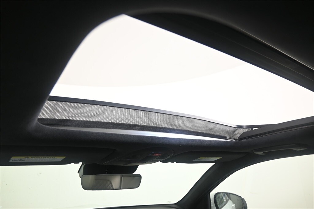 Thumbnail: 2025 Genesis G70 - 24