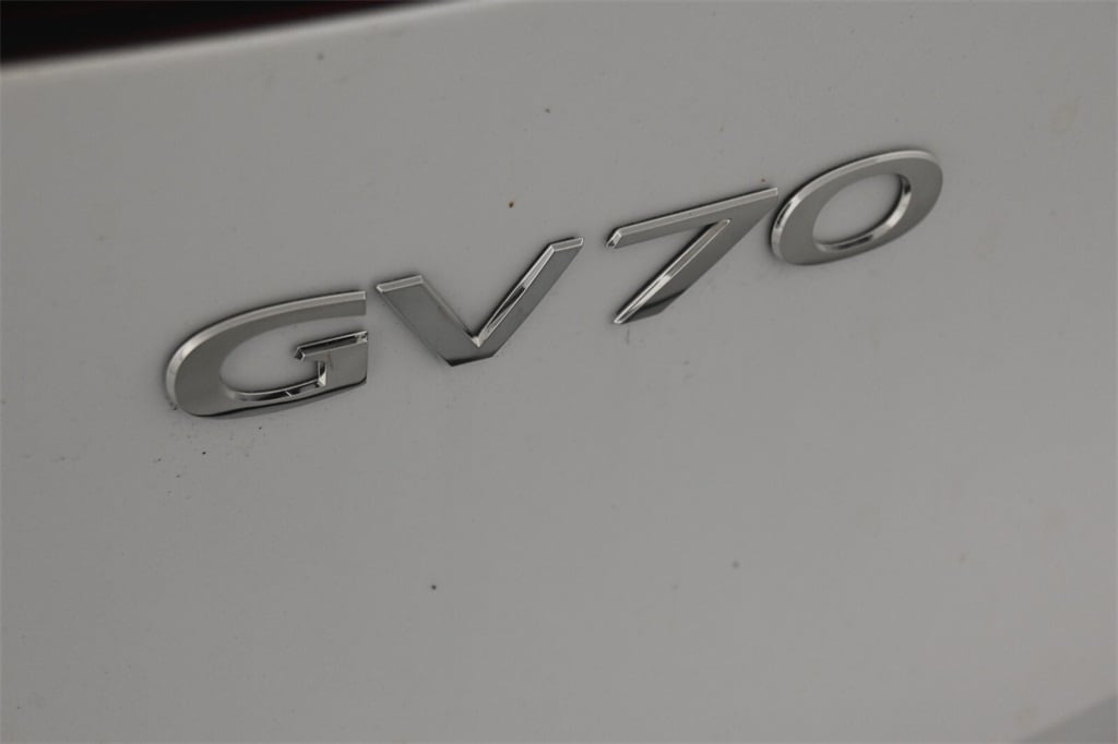 Thumbnail: 2026 Genesis GV70 - 8