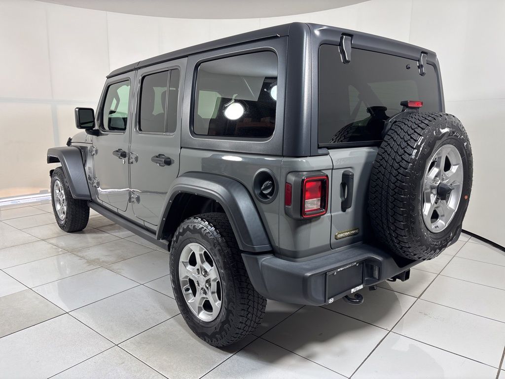 Thumbnail: 2021 Jeep Wrangler - 3