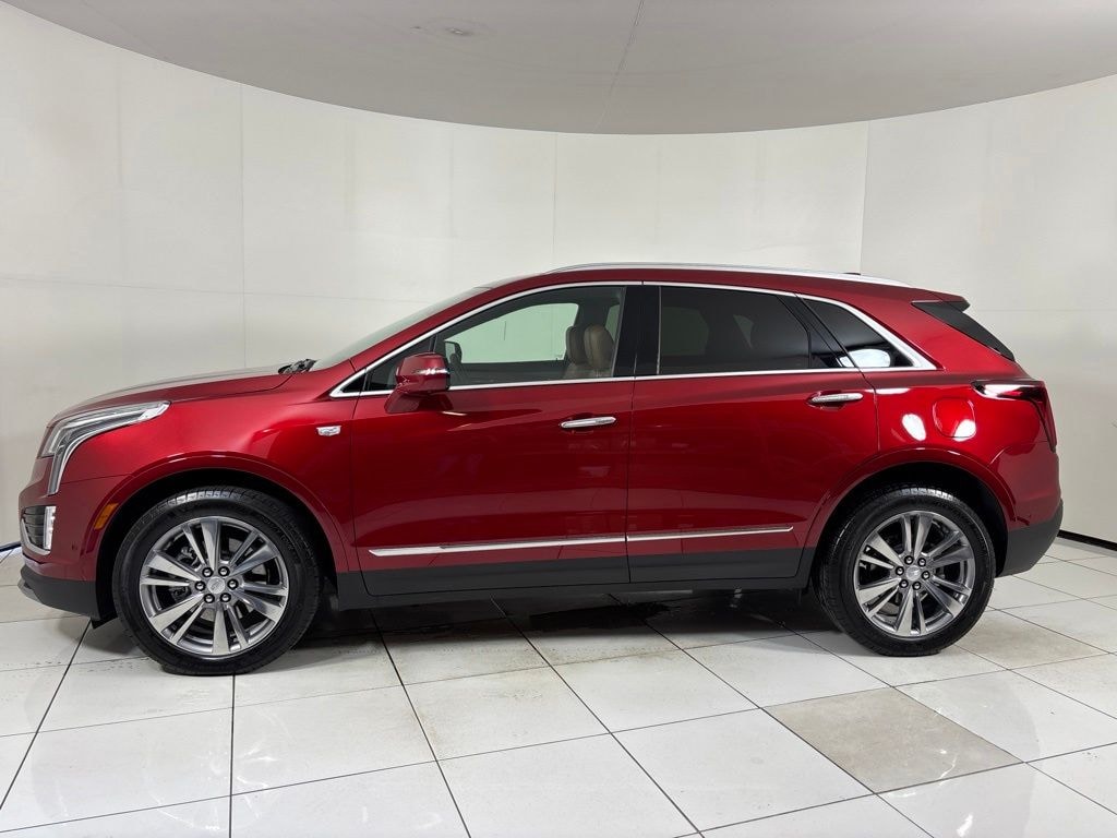 Used 2025 Cadillac XT5 Premium Luxury SUV