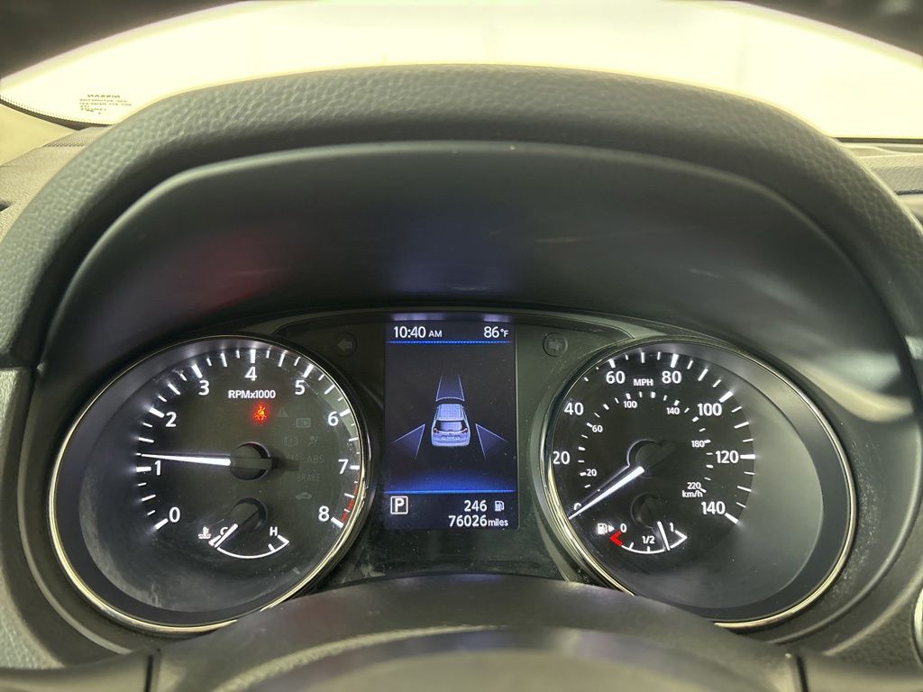 Thumbnail: 2018 Nissan Rogue - 31