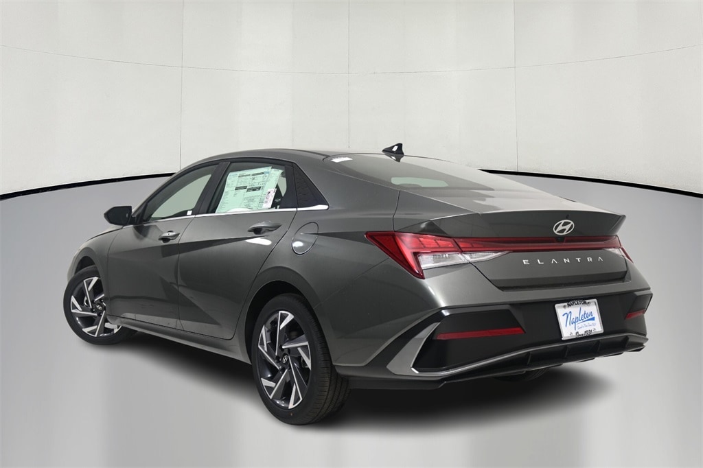 Thumbnail: 2025 Hyundai Elantra - 5