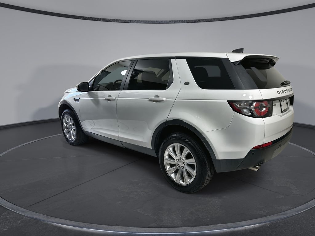 Thumbnail: 2018 Land Rover Discovery Sport - 6