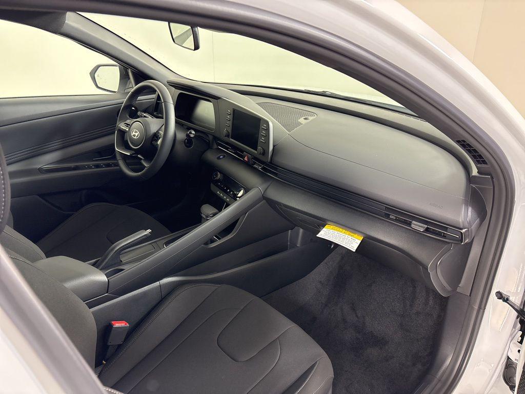 Thumbnail: 2026 Hyundai Elantra - 13