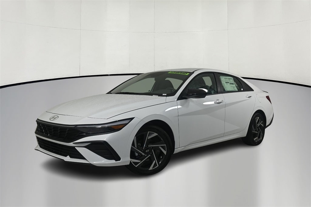 Thumbnail: 2025 Hyundai Elantra - 3