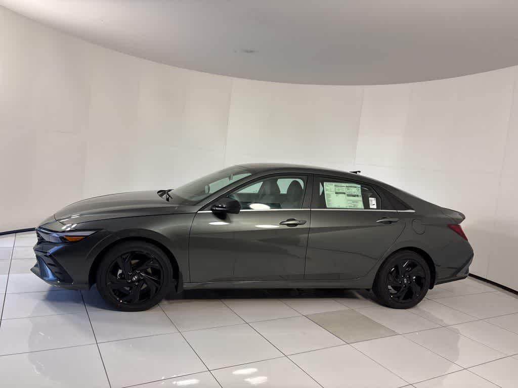 New 2026 Hyundai Elantra SEL Sport Premium Sedan