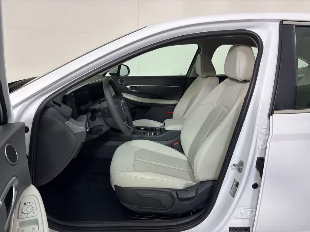 Thumbnail: 2025 Hyundai Sonata - 14