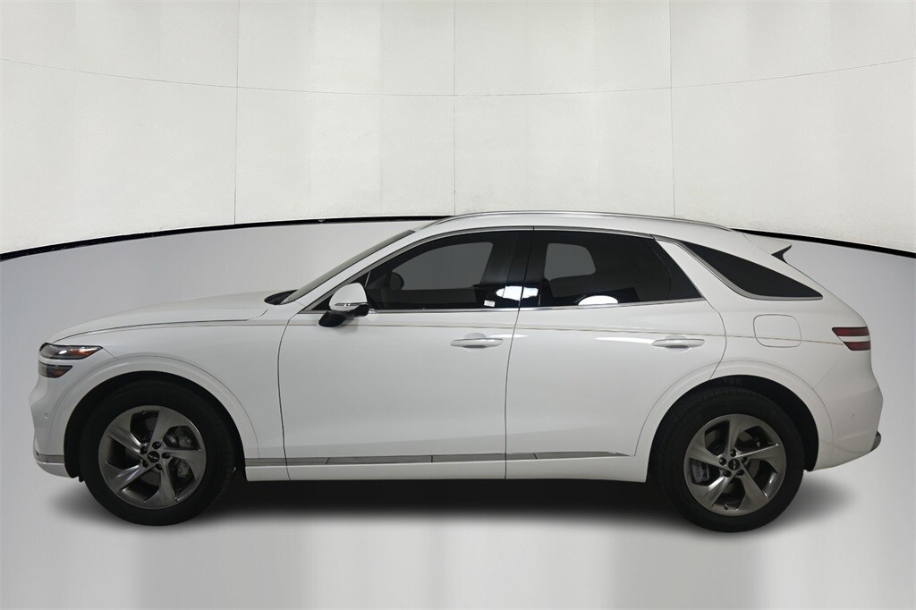 Thumbnail: 2026 Genesis GV70 - 4