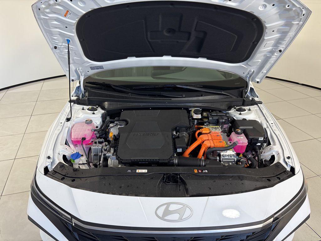 Thumbnail: 2025 Hyundai Elantra - 11