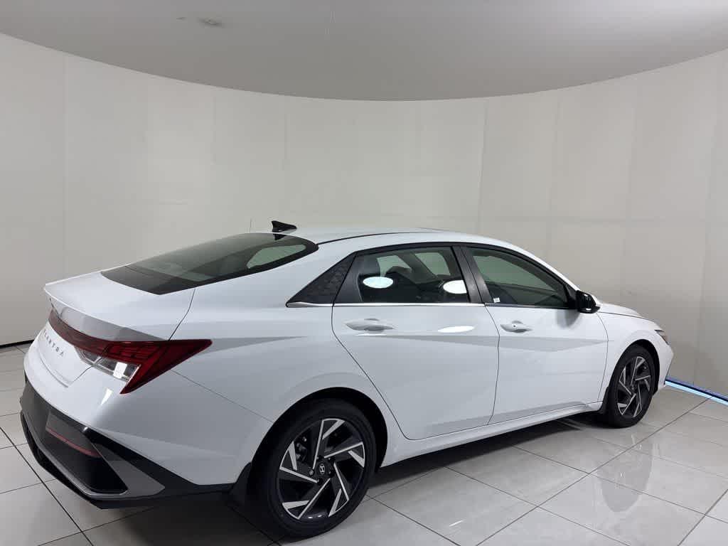Thumbnail: 2025 Hyundai Elantra - 5