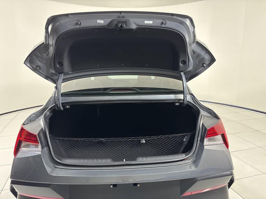 Thumbnail: 2025 Hyundai Elantra - 22