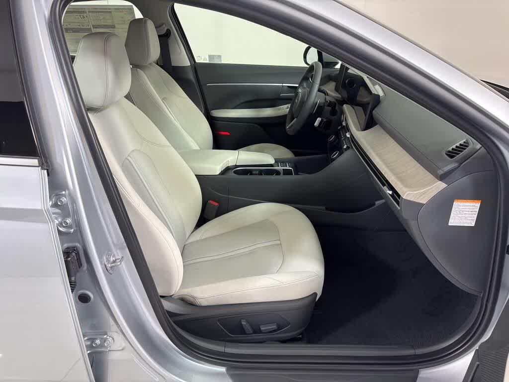 Thumbnail: 2025 Hyundai Sonata - 12