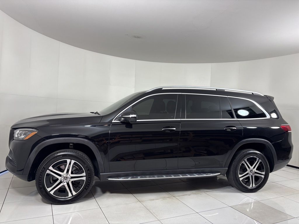 Thumbnail: 2021 Mercedes-Benz GLS - 2