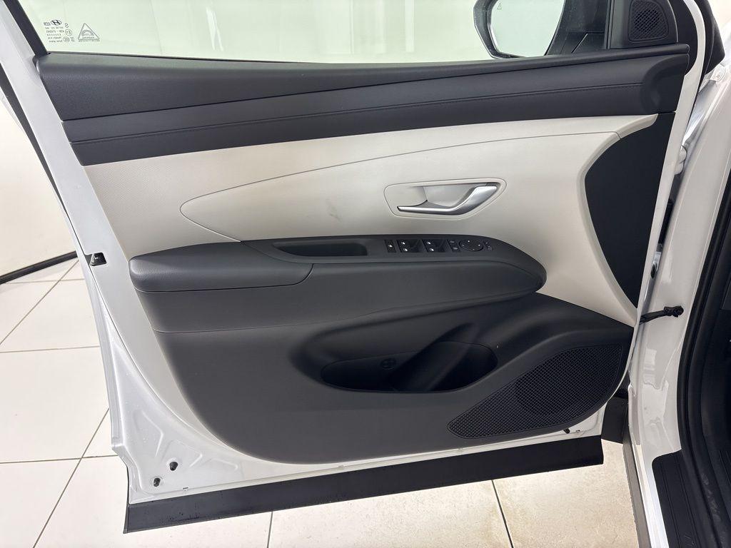 Thumbnail: 2026 Hyundai Tucson - 16