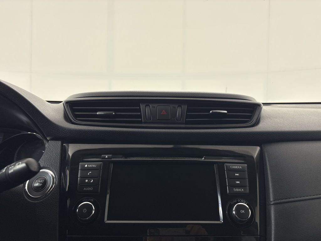 Thumbnail: 2020 Nissan Rogue - 24