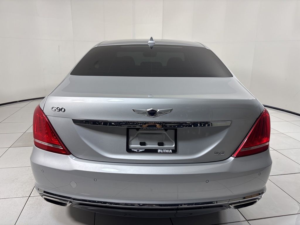 Thumbnail: 2017 Genesis G90 - 4