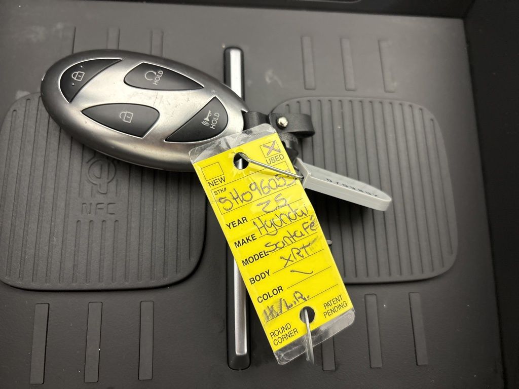 Thumbnail: 2025 Hyundai Santa Fe - 31