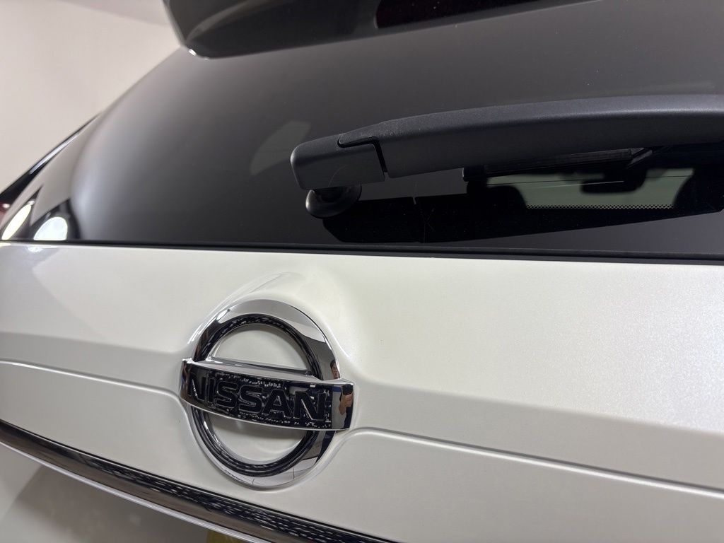 Thumbnail: 2018 Nissan Rogue - 4