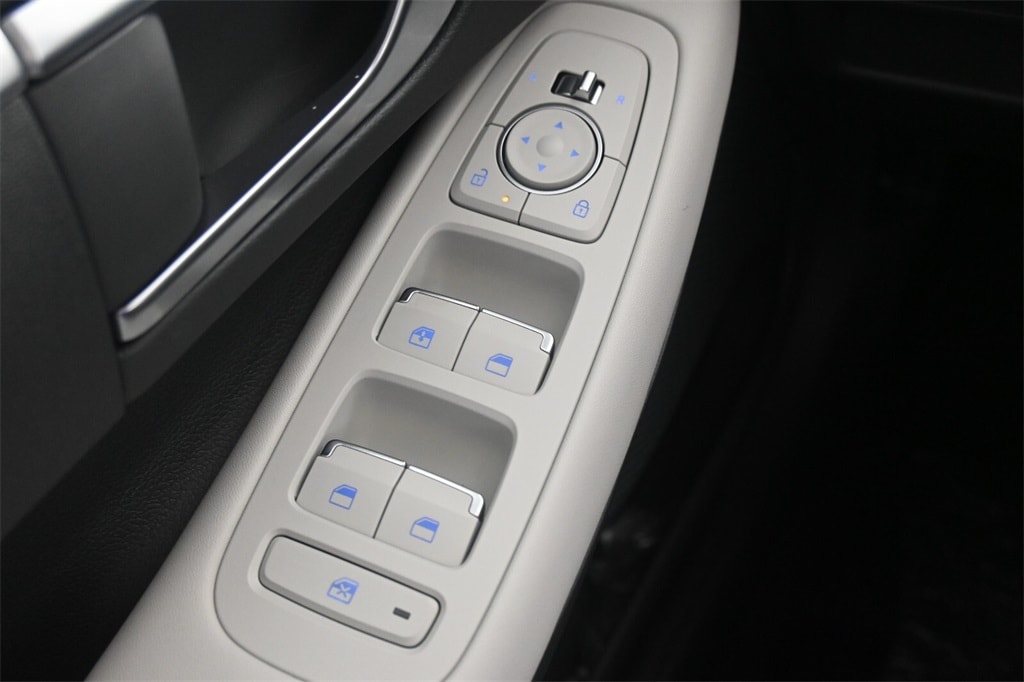 Thumbnail: 2025 Hyundai Sonata - 16