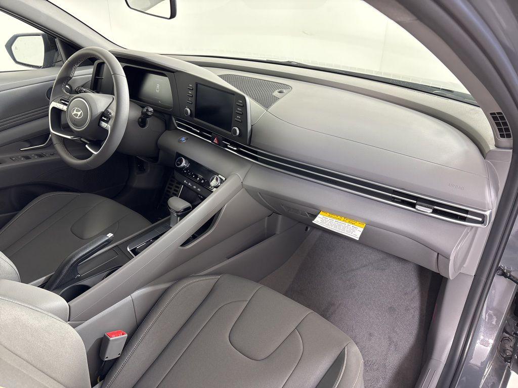 Thumbnail: 2026 Hyundai Elantra - 13