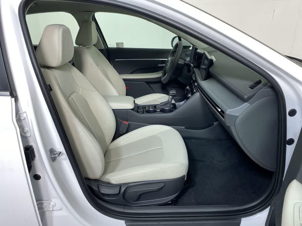 Thumbnail: 2025 Hyundai Sonata - 12