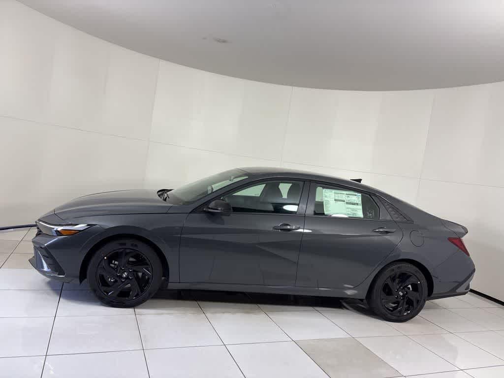 New 2026 Hyundai Elantra SEL Sport Sedan