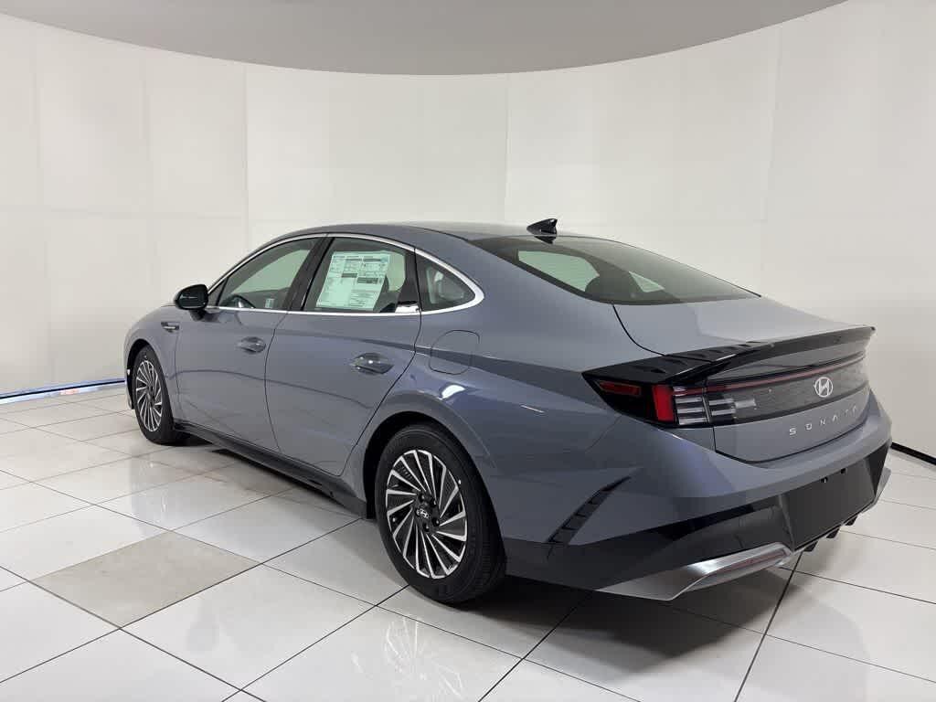 Thumbnail: 2025 Hyundai Sonata - 3