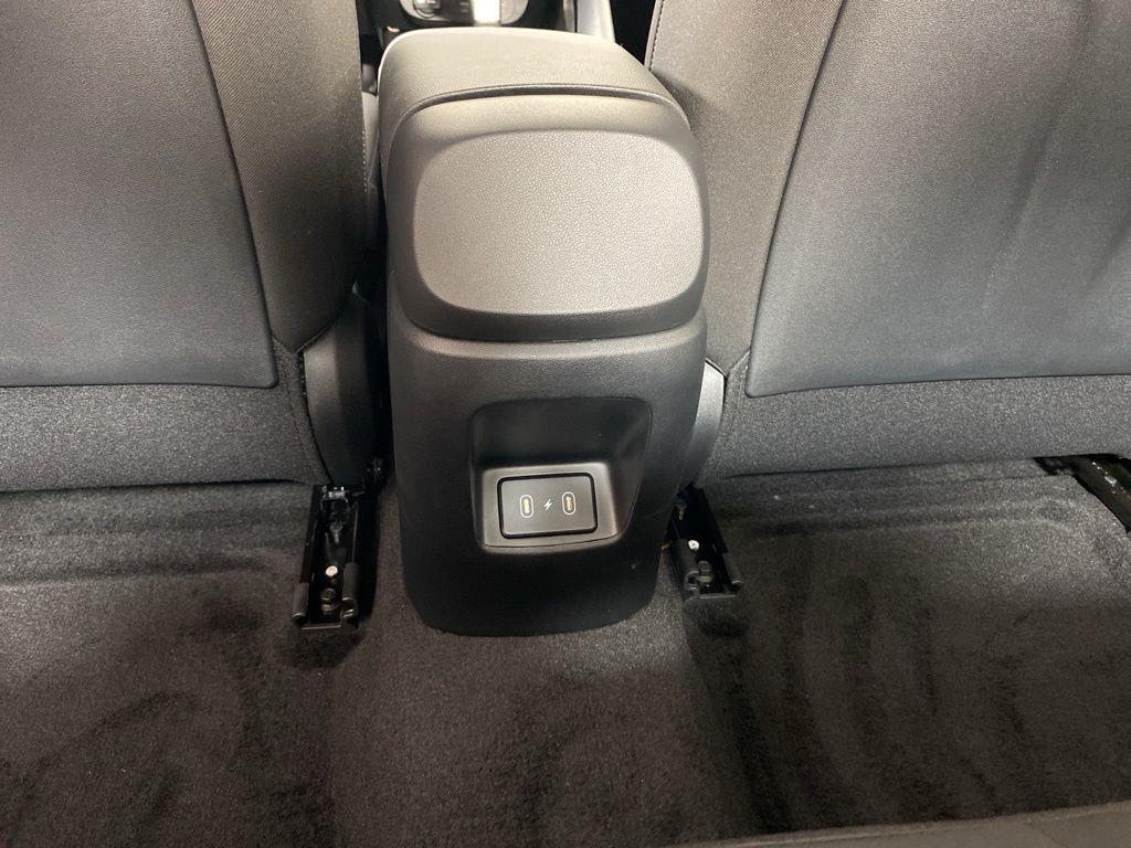 Thumbnail: 2025 Hyundai Elantra - 23