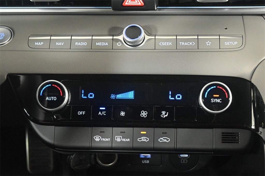 Thumbnail: 2025 Hyundai Elantra - 20