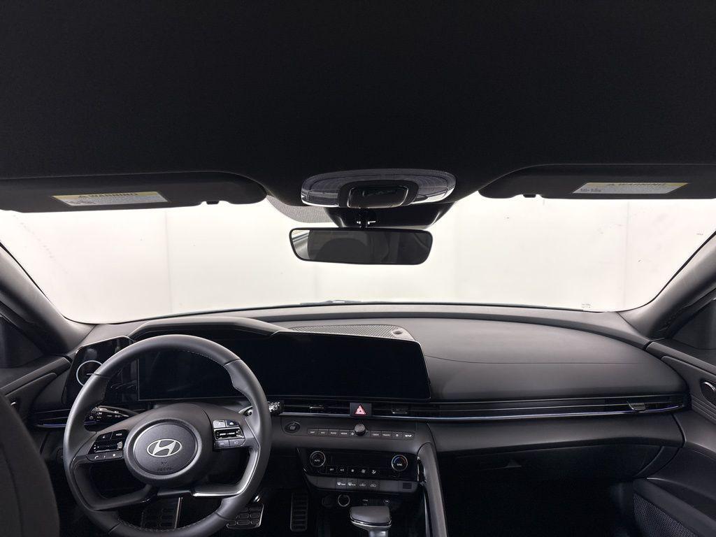 Thumbnail: 2025 Hyundai Elantra - 19