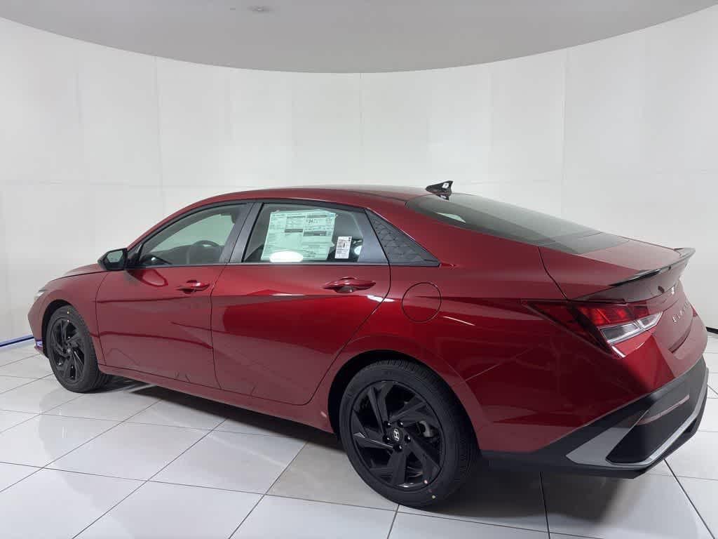 Thumbnail: 2026 Hyundai Elantra - 3