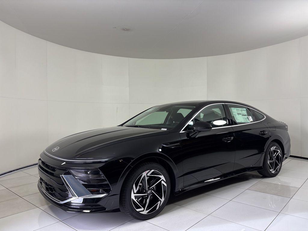 Thumbnail: 2026 Hyundai Sonata - 1