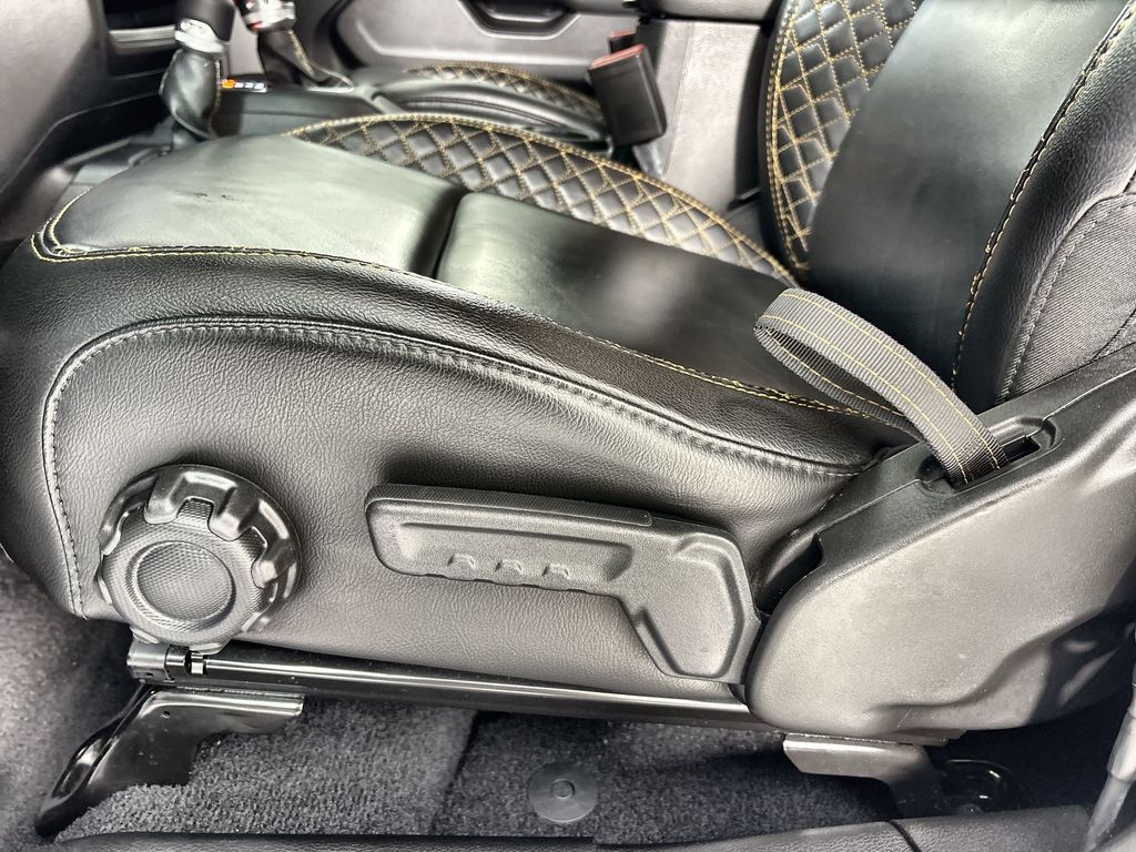 2022 Jeep Wrangler Unlimited High Altitude 4XE - Photo 14