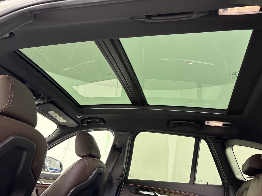 Thumbnail: 2021 BMW X1 - 19
