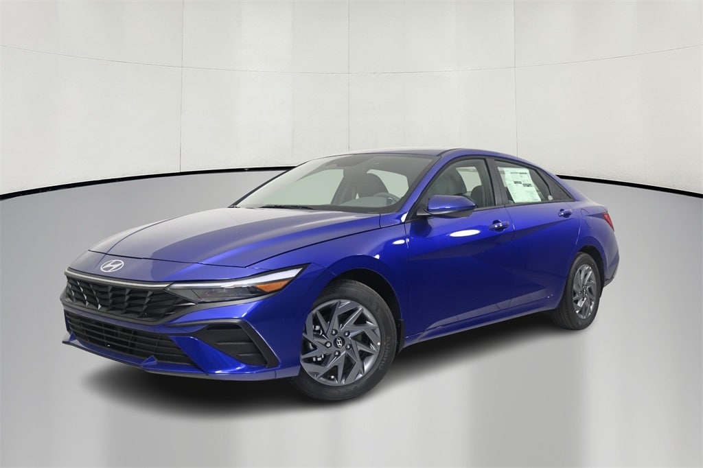 Thumbnail: 2025 Hyundai Elantra - 3