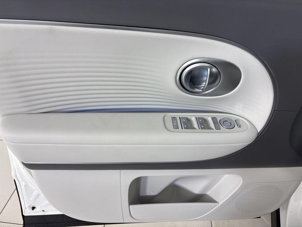 Thumbnail: 2026 Hyundai Ioniq - 12