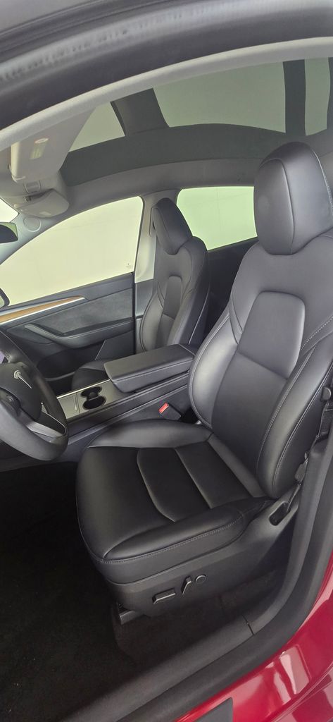 Thumbnail: 2023 Tesla Model Y - 16