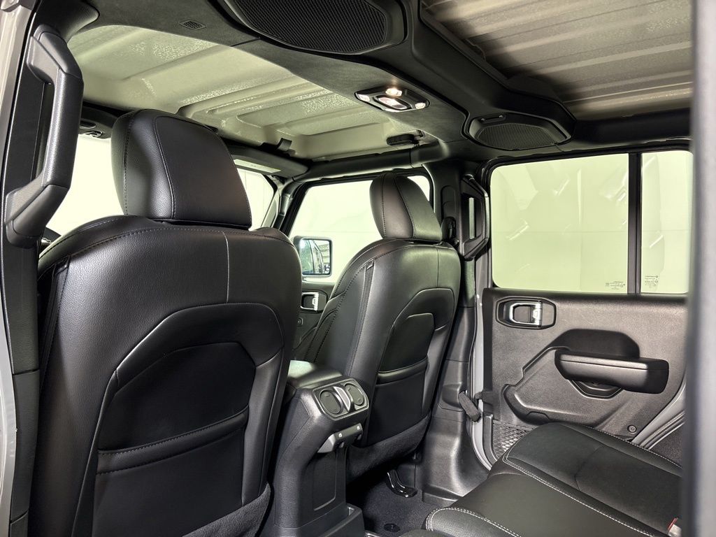 Thumbnail: 2021 Jeep Wrangler - 19