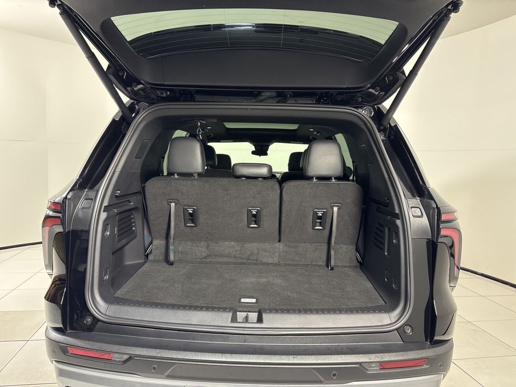 Thumbnail: 2025 Chevrolet Traverse - 27