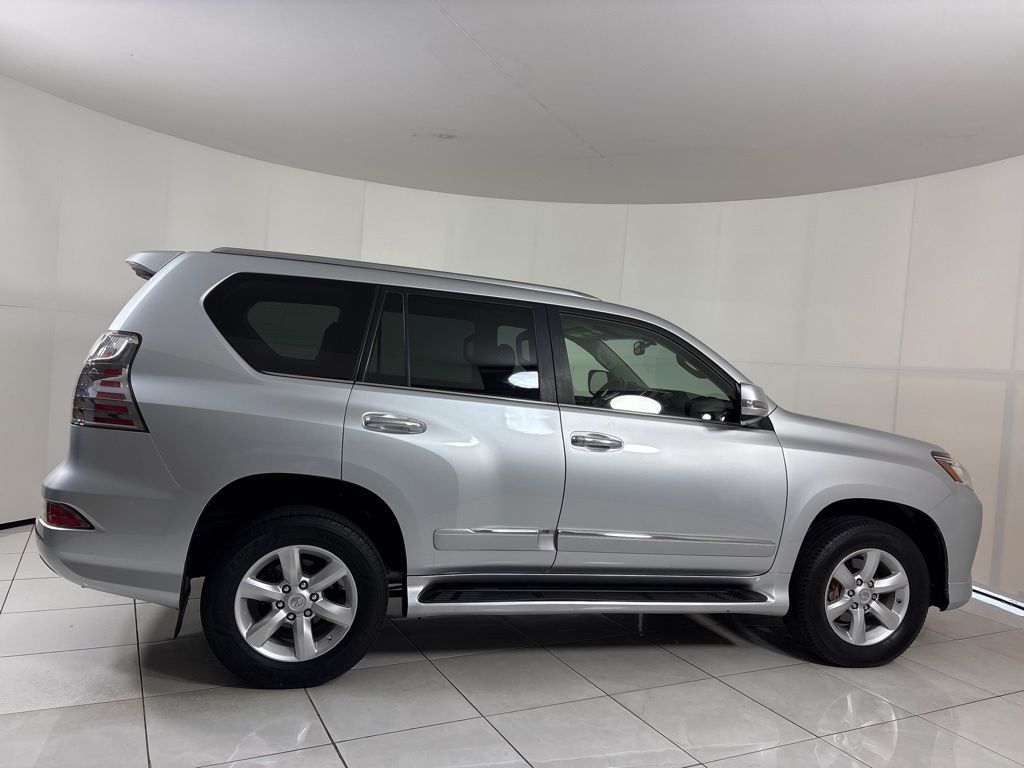 Thumbnail: 2019 Lexus GX - 6