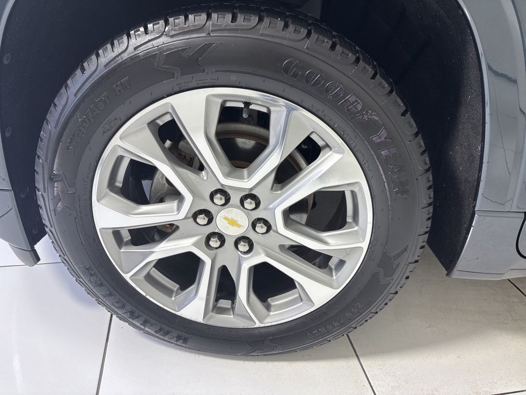 Thumbnail: 2018 Chevrolet Traverse - 9