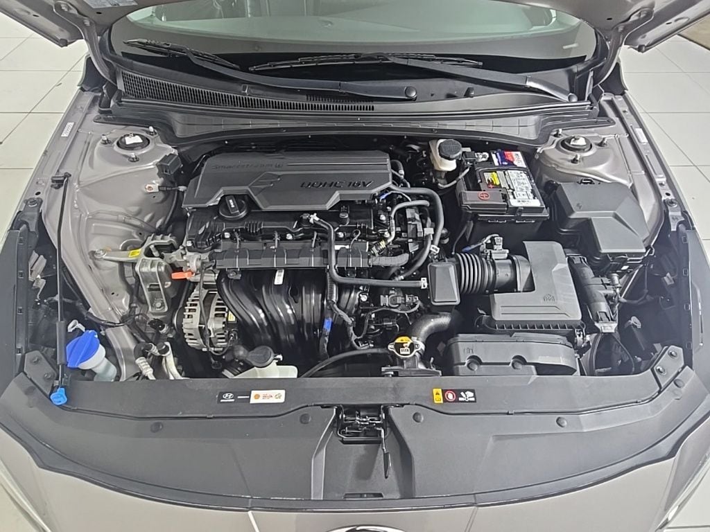 Thumbnail: 2022 Hyundai Elantra - 33