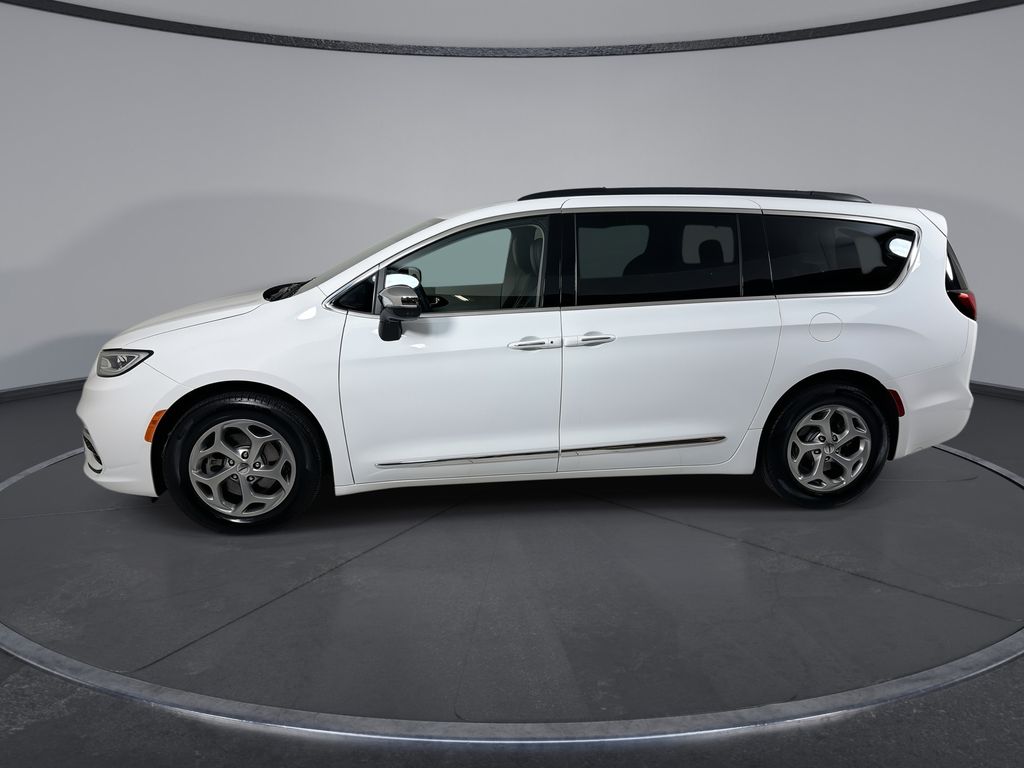 Thumbnail: 2023 Chrysler Pacifica - 5