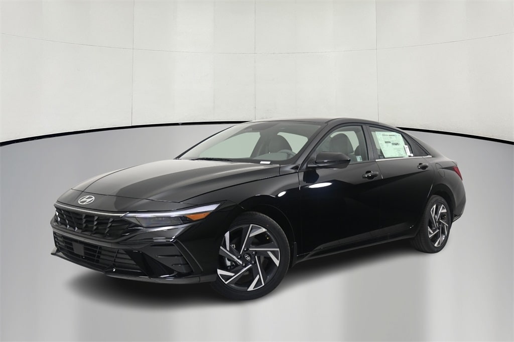 Thumbnail: 2025 Hyundai Elantra - 3