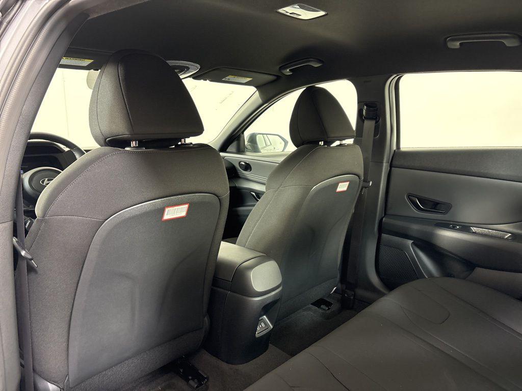 Thumbnail: 2026 Hyundai Elantra - 17