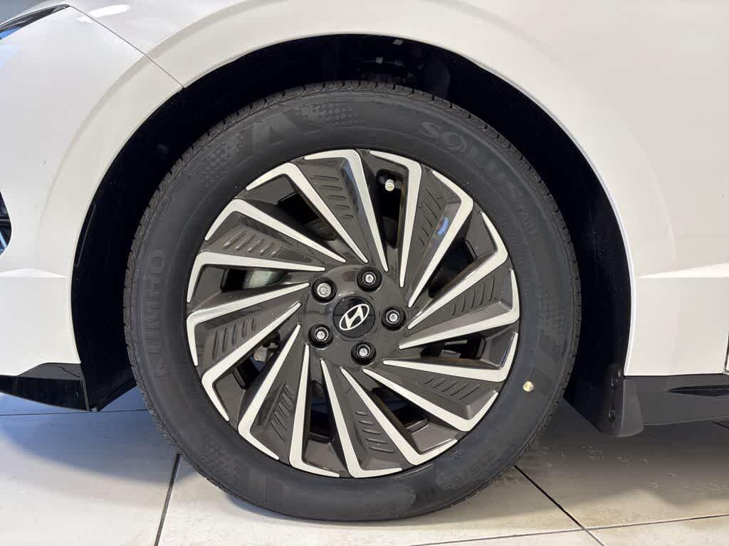 Thumbnail: 2025 Hyundai Sonata - 9