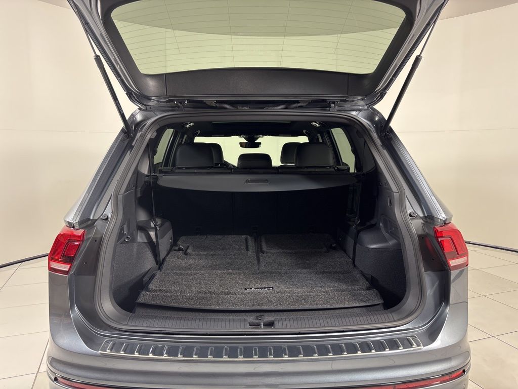 Thumbnail: 2023 Volkswagen Tiguan - 27