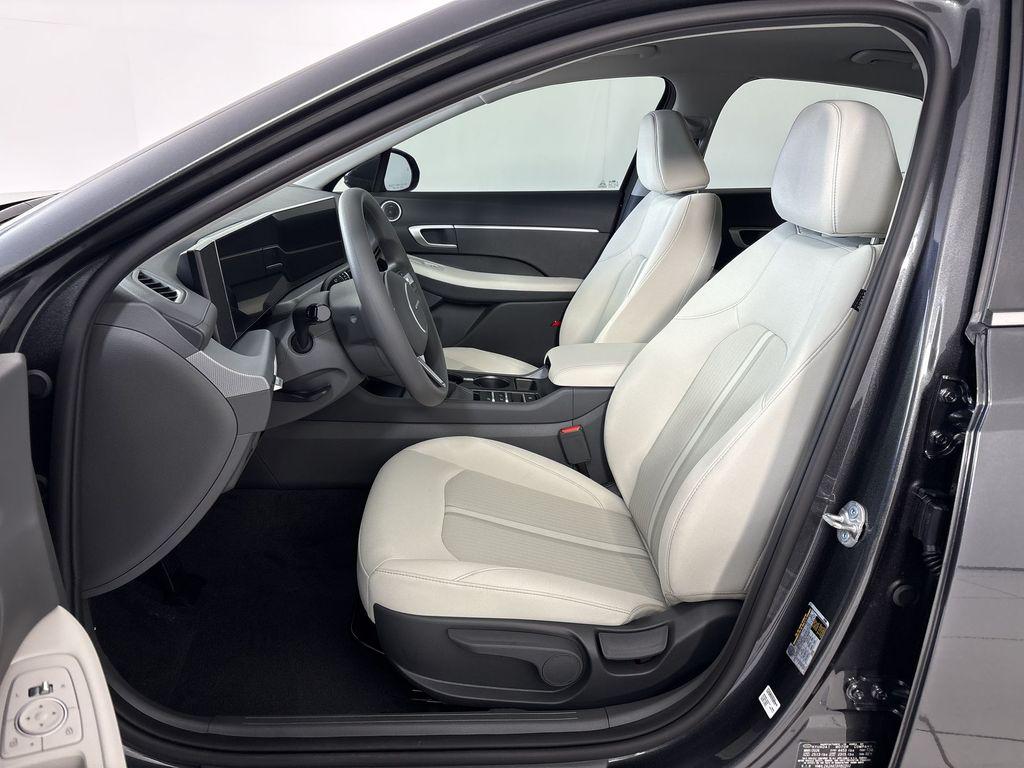 Thumbnail: 2026 Hyundai Sonata - 13