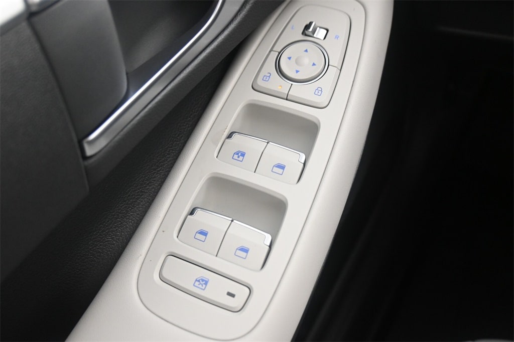 Thumbnail: 2025 Hyundai Sonata - 16