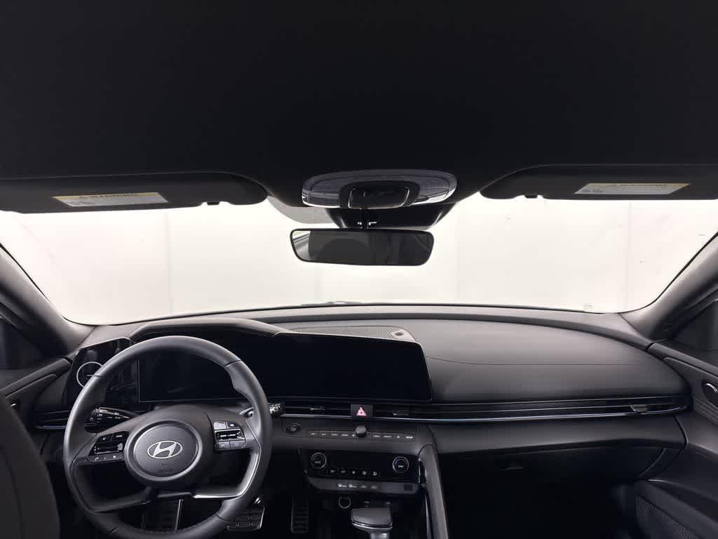 Thumbnail: 2025 Hyundai Elantra - 19